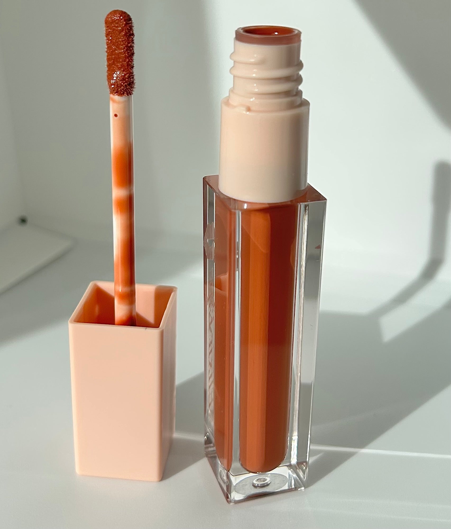 Gloss à lèvres Dusted clay