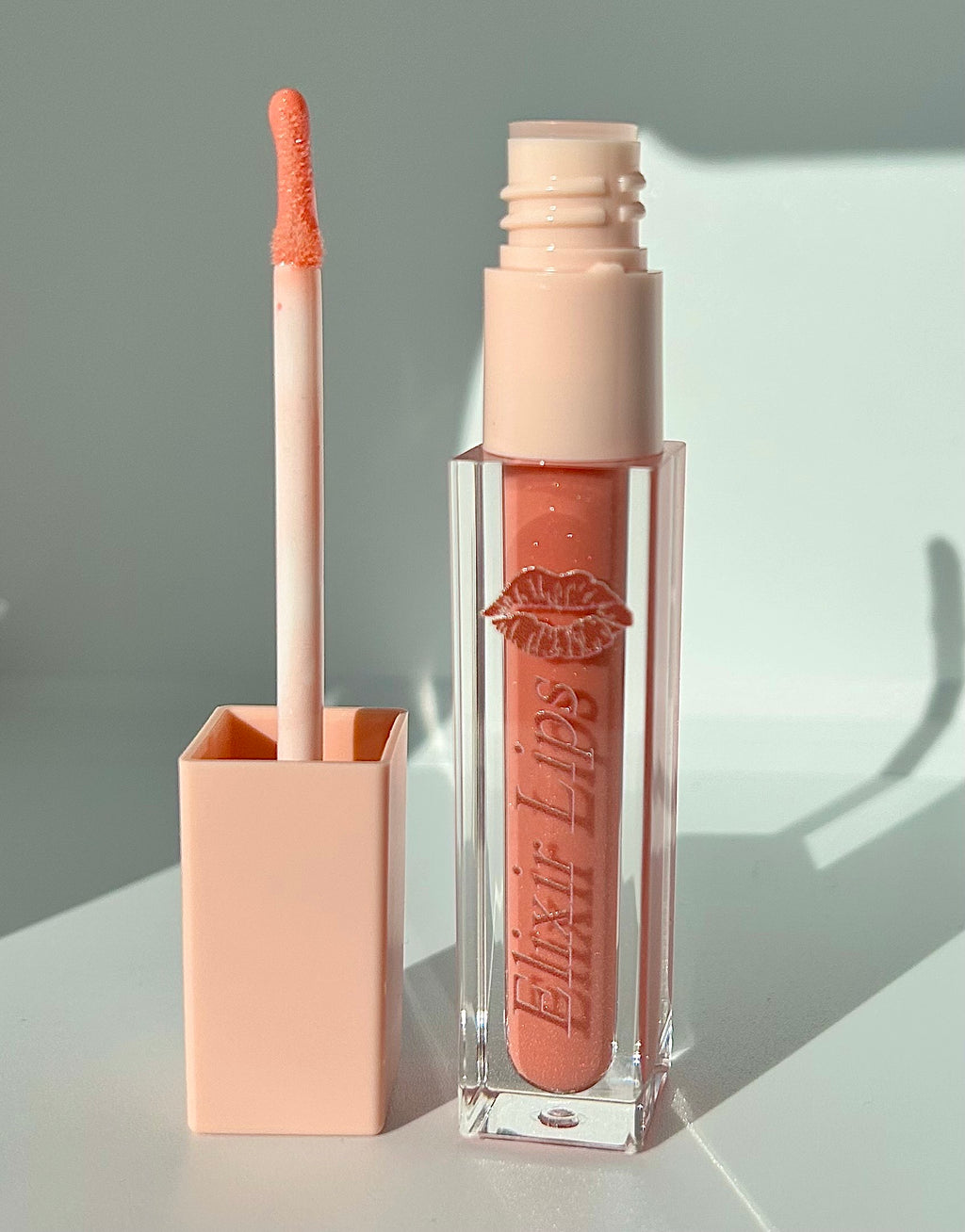 Gloss à lèvres pailleté Peach Pearl – effet volume & brillance intense